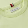 T-shirt pour enfants avec logo drapeau ton sur ton T-shirt pour enfants avec logo drapeau ton sur ton