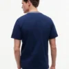 T-shirt rayé avec logo nautique en lettres cursives T-shirt rayé avec logo nautique en lettres cursives