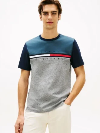 T-shirt à rayures et logo en blocs de couleur