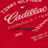 T-shirt rétro à chevrons Tommy x Cadillac F1® Team T-shirt rétro à chevrons Tommy x Cadillac F1® Team
