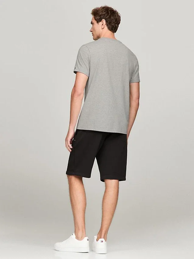 T-shirt slim fit avec logo Tommy brodé T-shirt slim fit avec logo Tommy brodé