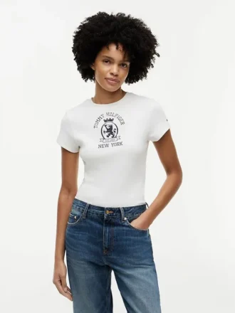 T-shirt slim fit teint en pièce avec logo Crest