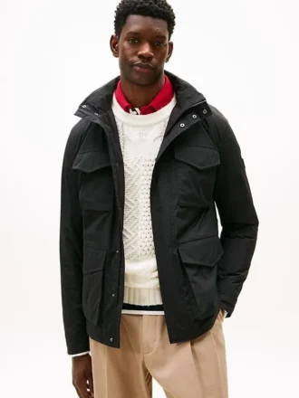 Veste de terrain imperméable et compacte