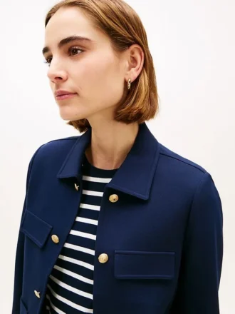 Veste Ponte à boutons dorés et multiples poches Veste Ponte à boutons dorés et multiples poches