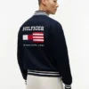 Veste universitaire avec logo drapeau et finition déperlante Veste universitaire avec logo drapeau et finition déperlante