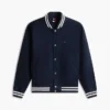 Veste universitaire avec logo drapeau et finition déperlante Veste universitaire avec logo drapeau et finition déperlante